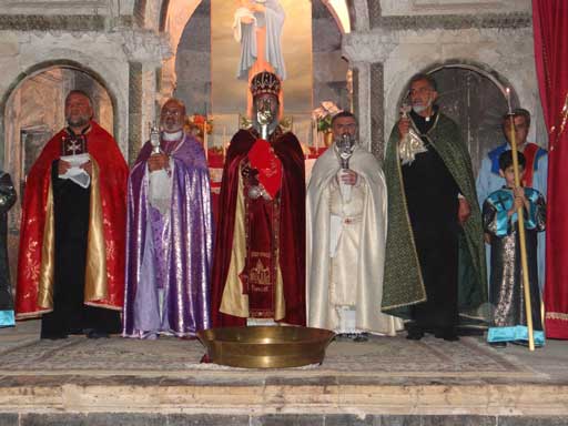 مراسم عشای ربانی در قره کلیسا